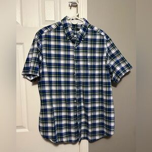 Men’s short sleeve button down dress shirt